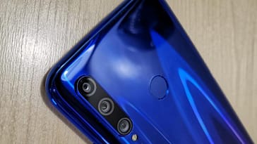 Honor 10i