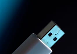 peligro de un pendrive USB adulterado