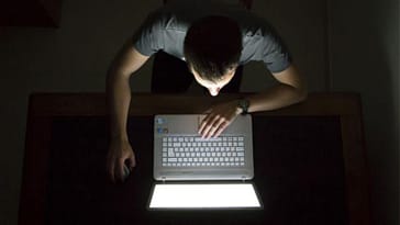 Como Activar al Modo Nocturno en Creators Automáticamente 8 Modo Nocturno Windows 10