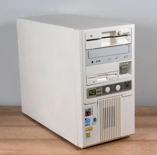 Revive tu PC vieja: guía paso a paso para arrancar Tiny Core Linux desde disquete y CD-ROM (no la tires) 2 revive tu pc vieja con tini core linux